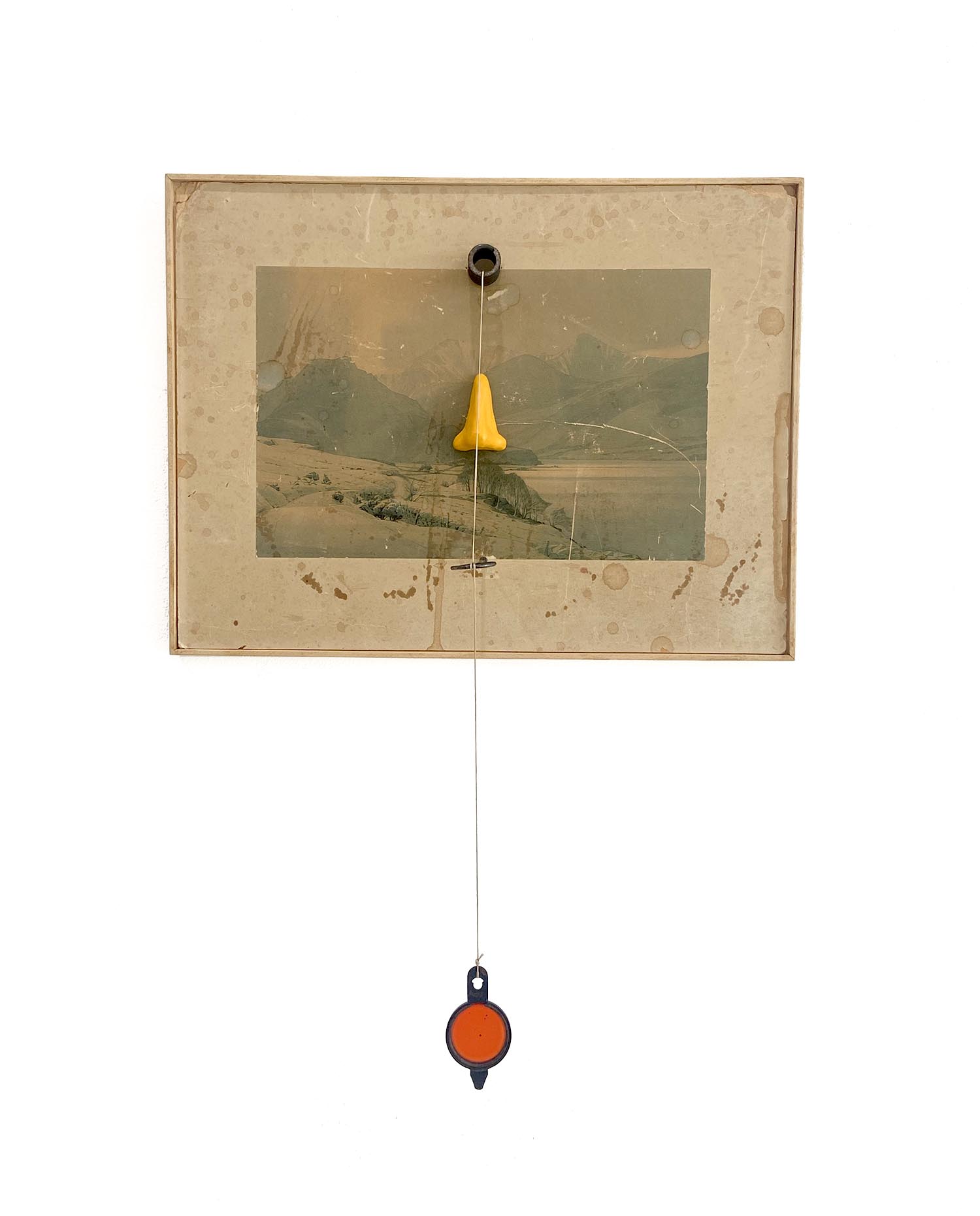 Montaña Roja, assemblage, Cristina Reyes